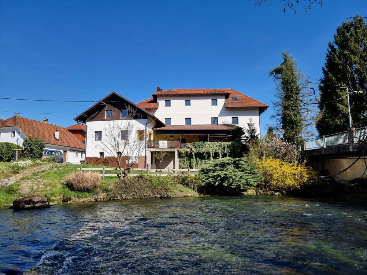 Krka River Lodge Znojile pri Krki المظهر الخارجي الصورة